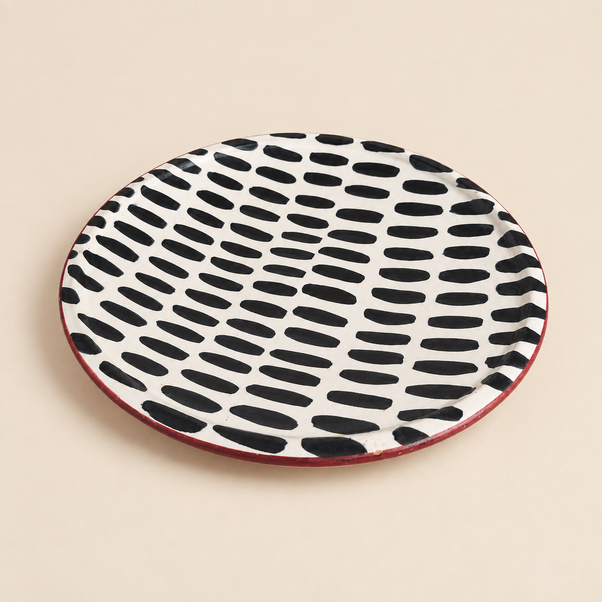 Black Dots Ceramic Plate — 25 cm